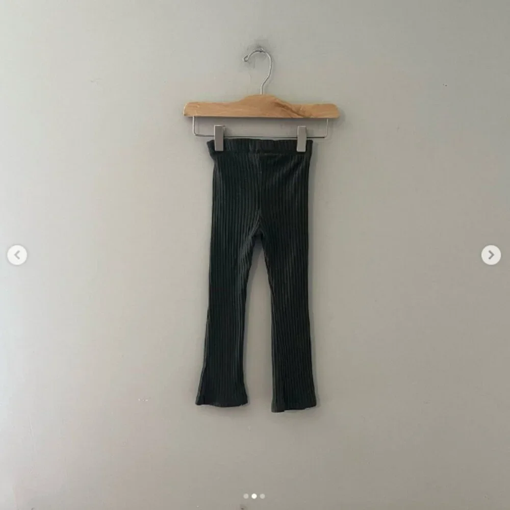 Zara follow us